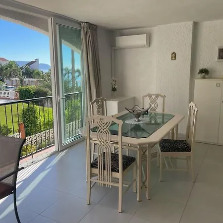 Apartamento 2 Bedroom In With Sea View *