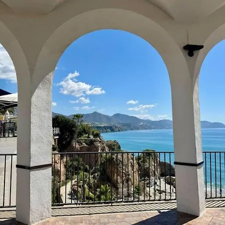 2 Bedroom In With Sea View Nerja